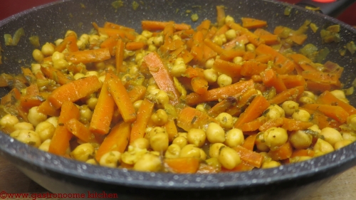 vegan - Tajine carottes et pois chiches